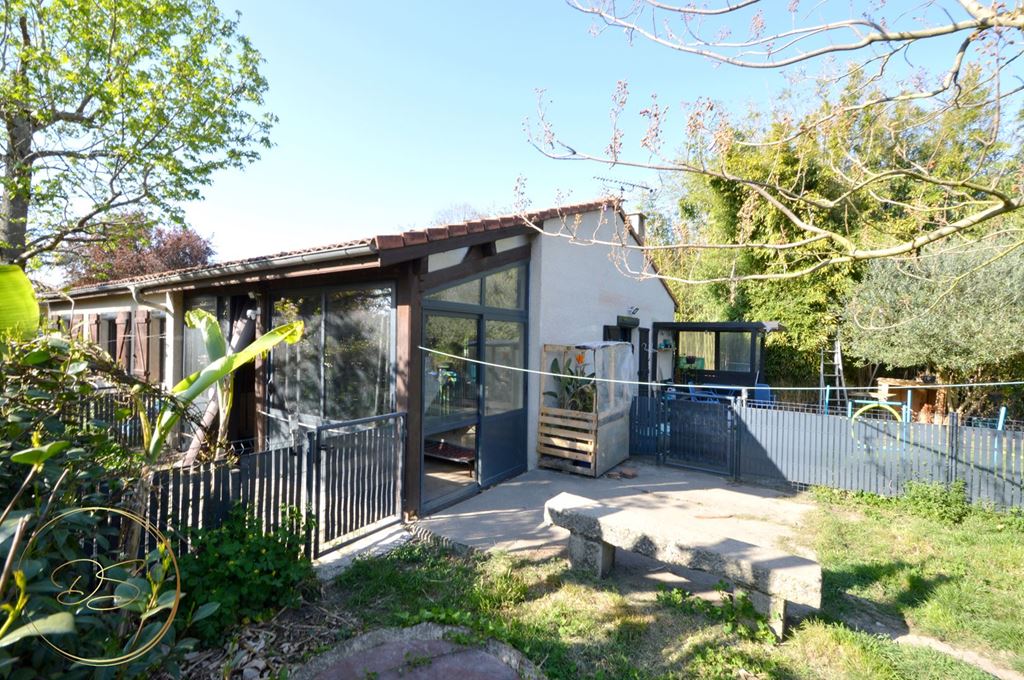 Maison de plain pied LA SALVETAT ST GILLES