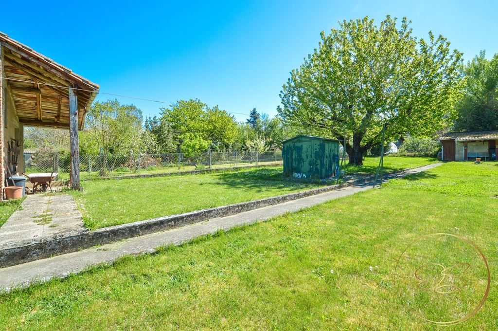 image du bien immobilier Maison de village LEVIGNAC