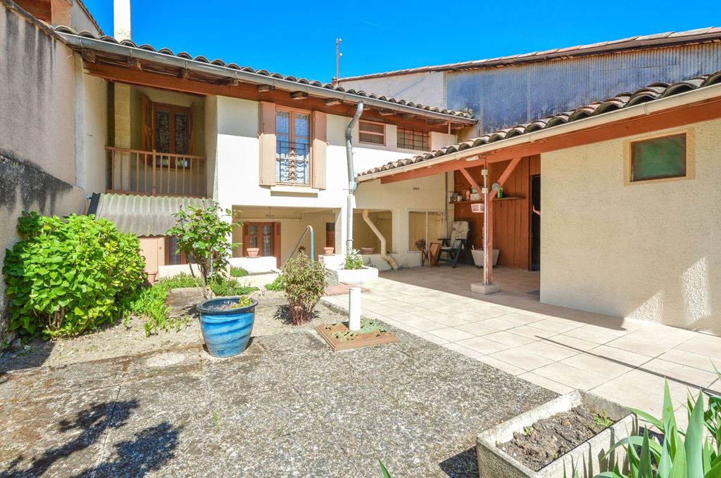 image du bien immobilier Maison de village LEVIGNAC